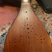 سه تار خوش دست نو نو میباشد