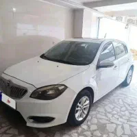 برلیانس  ۳۲۰ با کارکرد کم خیلی تمیزبدون رنگ
