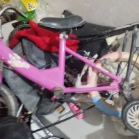 اسباب بازی به عکس دقت کنید