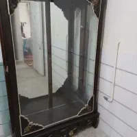 ویترین تمیز سه طبقه