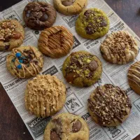 فروشنده خانم و آقاـ نظافتچی