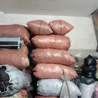 ذغال کبابی و پسته موجوده