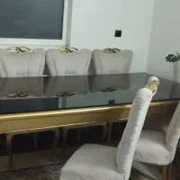 میز ناهار خوری ۸ نفره در حد نو