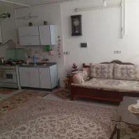 طبقه هم کف از دو طبقه