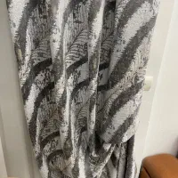 یک عدد والان  پرده مخمل نگین کاری نو