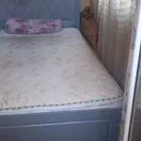 تخت کاملا سالم  بدون تشک هم میدم  یکساله خریدم|تخت و سرویس خواب|تهران, طیب|دیوار