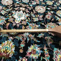 تنبور در حد نو فقط سیم  لازم داره مهرش کاظم اشرفی