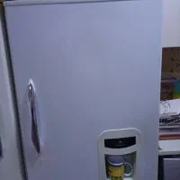 یخچال در حد سالم