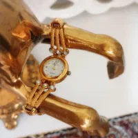 ساعت مچی زنونه