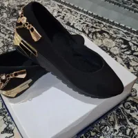 سایز ۳۸قالبش طوری هست که به ۳۹ هم میخوره|کیف، کفش، کمربند|اردبیل, |دیوار