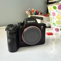دوربین Sony a7riii|دوربین عکاسی و فیلم‌برداری|اندیشه, اندیشه فاز ۱|دیوار