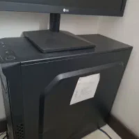 کیس و مانیتور