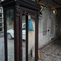 یک عدد بوفه چوبی