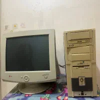 کیس و مانیتور