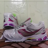 کفش ساکونی سفید،  نو بدون استفاده،  سایز 41