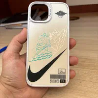 قاب آیفون ۱۵ نرمال مدل جردن شب نما