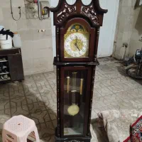 ساعت ایستاده چوبی