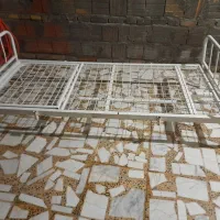 تخت اهنی یه نفره در حد نو وتمیز