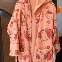 حوله ی تن پوش دخترانه