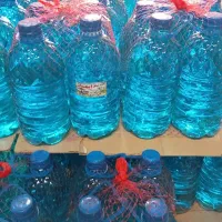 شیشه شوی آیهان