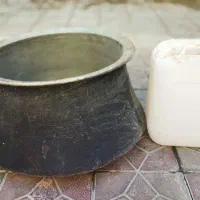 دیگ مسی قدیمی