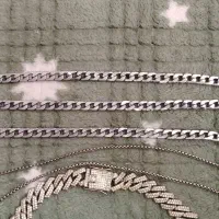 گردنبند فول نگین بدنساز کارتیر ساعت فول نگین جیشاک|جواهرات|کرج, گلشهر|دیوار