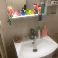 روشویی کابینتی دیواری به همراه شیر نو و آینه