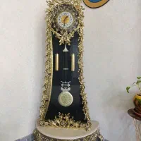 ساعت ایستاده پایه سنگی