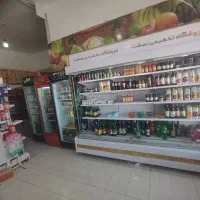 فروشگاه به همراه لوازم