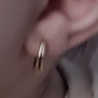 یه عددگوشواره گم شده