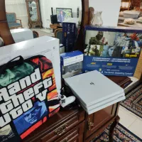 ps4pro سفید صدفی کپیخور+فولبازی+هدفون و کیف|کنسول، بازی ویدئویی و آنلاین|تهران, اکباتان|دیوار