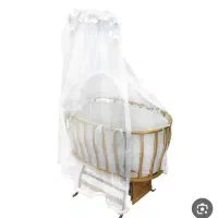 گهواره نوزاد سفید رنگ تمیز ونو