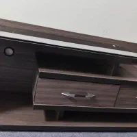 میز تلویزیون  ام دی آف و تلویزیون سامسونگ