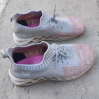 کفش اسپورت زنانه مناسب پیاده روی سایز ۳۸