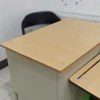 میز و نیمکت