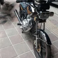 موتور۲۰۰ سی‌سی همتاز