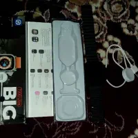 یک عدد ساعت هوشمند نو