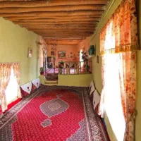 ۵۰۰ متر زمین قابل ساخت در وسط روستای اسفستان کنار