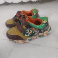 سه جفت کفش بچه گانه در حد نو