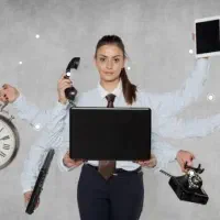 دستیارخانم مدیر عامل