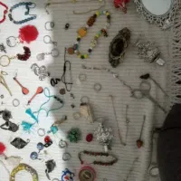 بدلیجات تسبیح ساعت دست بند پابند سکه