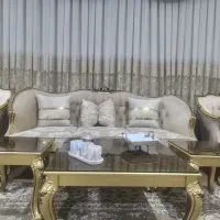 مبل کلاسیک طلایی