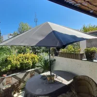 چتر سایبان با میز
