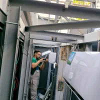 به یک شاگرد و کار آموز کولر گازی