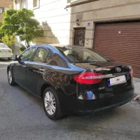 جک j5 اتومات ، مدل 1395 سند دست اول