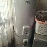 ابگرمکن ایستاده
