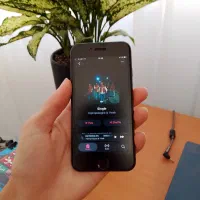 آیفون SE 2020 & مشکی 128 گیگ