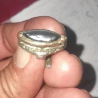 انگشتر و چند قطعه سنگ برای فروش
