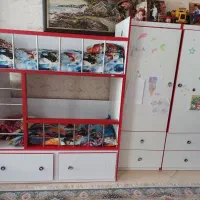 تخت دوطبقه کودک و دو کمد