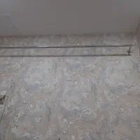 میز وصندلی به اضافه رگال تعداد ۴ عدد میله پرده|فروشگاه و مغازه|چابهار, |دیوار